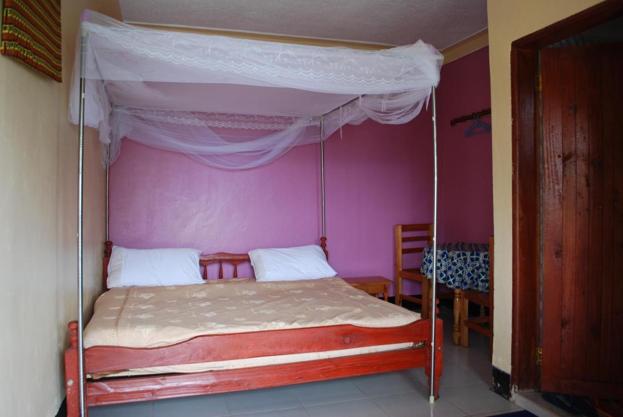 Crater Bay Cottages Kabale Экстерьер фото