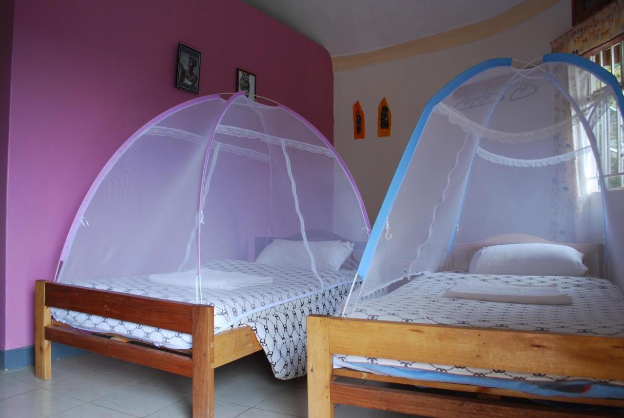 Crater Bay Cottages Kabale Экстерьер фото