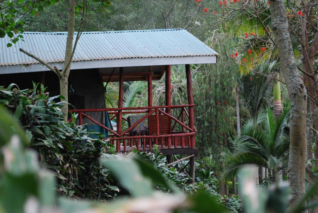 Crater Bay Cottages Kabale Экстерьер фото