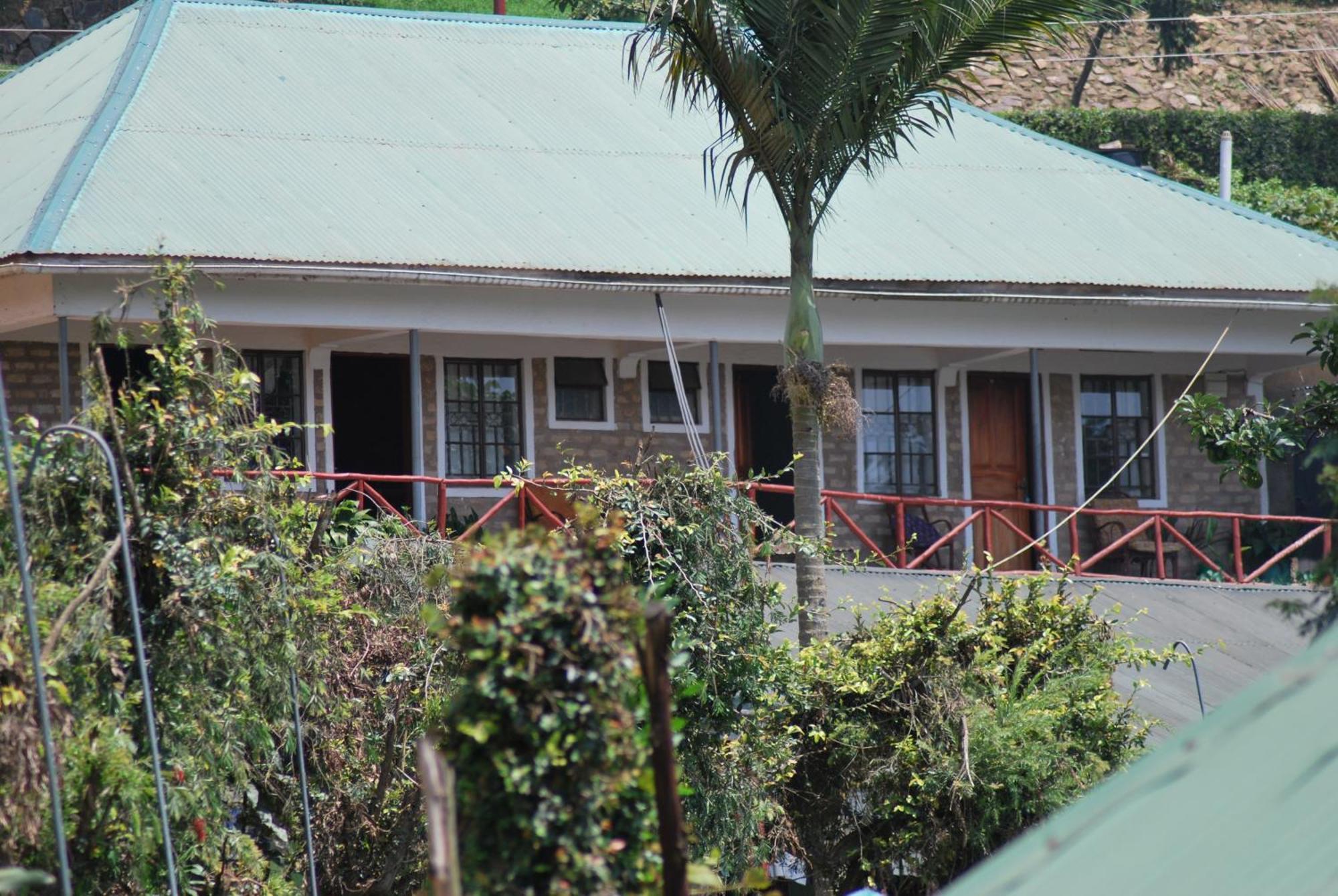 Crater Bay Cottages Kabale Экстерьер фото